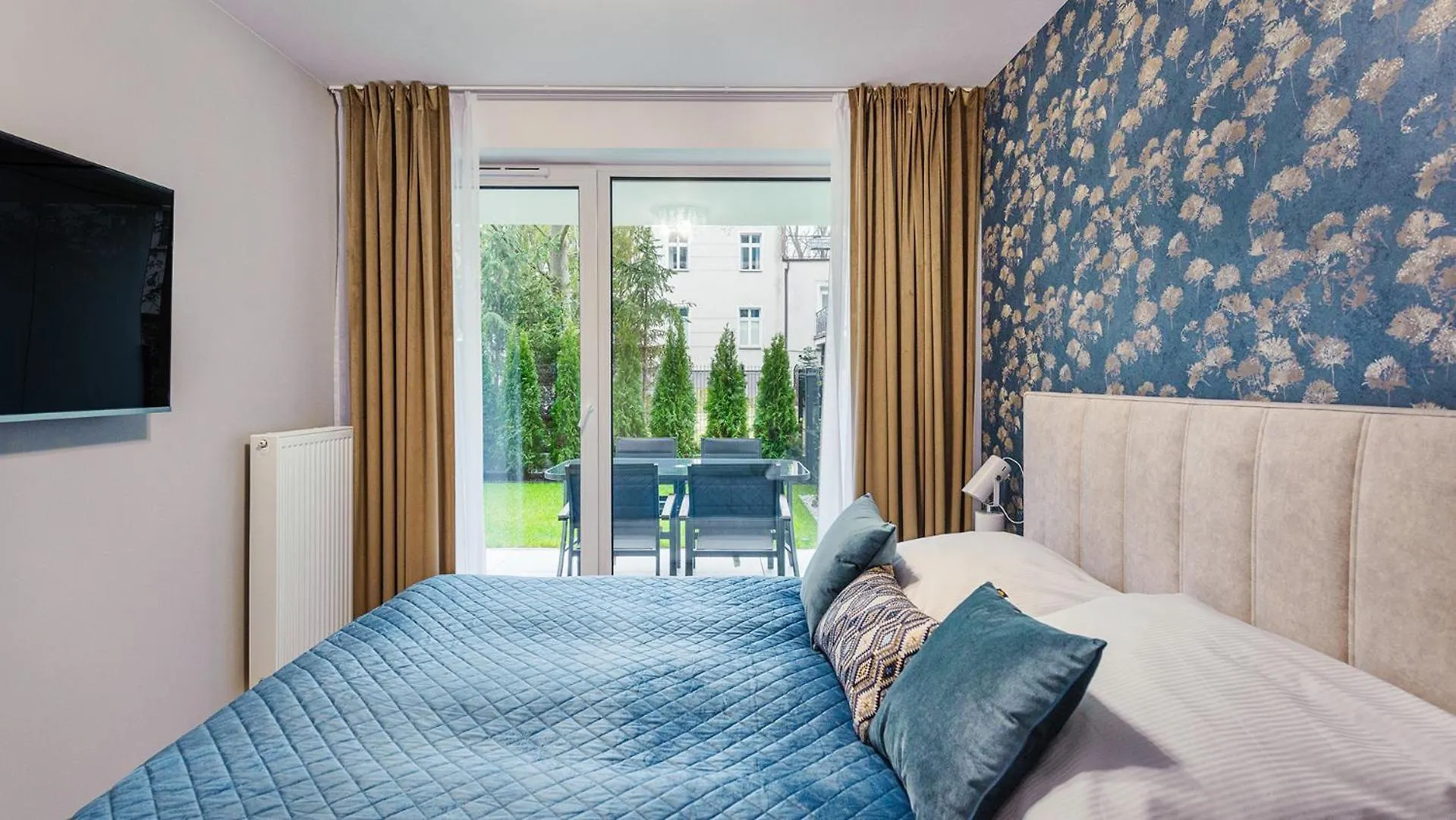 Six&Six Garden Whiteblue Apartment Kolobrzeg